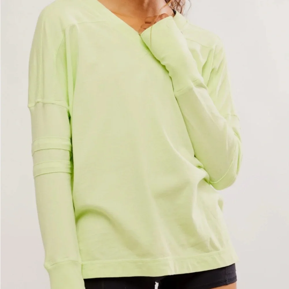 Free People Movement‎ Women’s All Star Layer in Lightning Lime Size XS/Small New